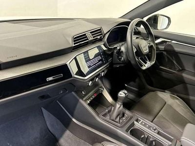 Used Audi Q3 Black Edition 150 HP (110 kW) 2022 White SUV