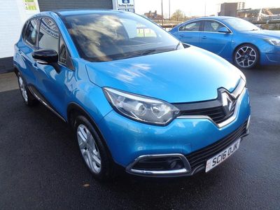 Used Renault Captur Dynamique 90 HP (66 kW) 2016 Blue SUV