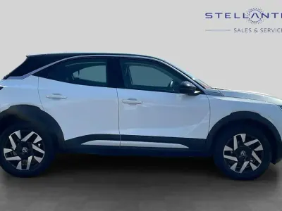 Used Vauxhall Mokka Edition 99 HP (72 kW) 2022 White SUV