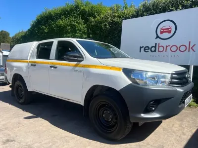 Używany Toyota HiLux Active 150 KM (110 kW) 2020 Biały Pickup