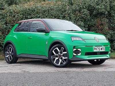 New Renault R5 Urban 88 kW (120 HP) 2025 Green Hatchback