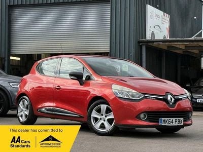 Used Renault Clio IV Dynamique 75 HP (55 kW) 2014 Red Hatchback