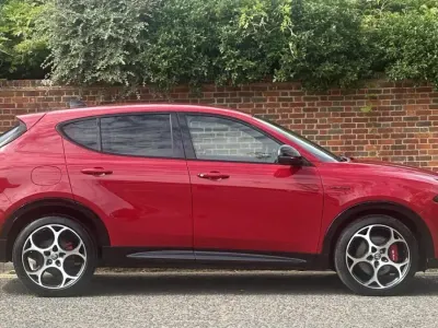 Used Alfa Romeo Tonale Veloce 158 HP (116 kW) 2025 Red SUV