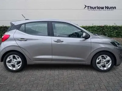 Używany Hyundai i10 SE 67 KM (49 kW) 2023 Brązowy Hatchback