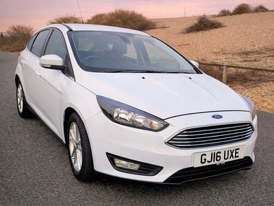 Used Ford Focus Zetec 2016 White Hatchback