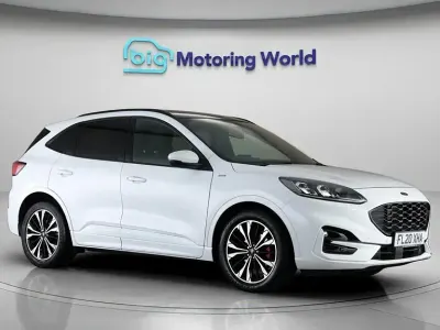 Używany Ford Kuga ST-Line X 150 KM (110 kW) 2020 Biały SUV