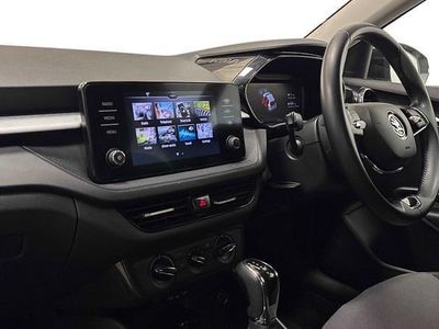 Used Skoda Fabia Colour Edition 110 HP (80 kW) 2023 White Hatchback