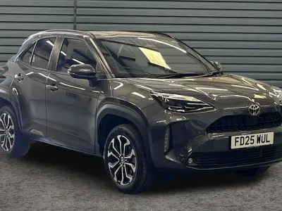 Used Toyota Yaris Cross Design 116 HP (85 kW) 2025 Grey SUV