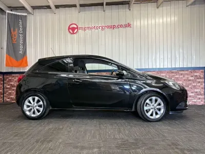 Second-hand Vauxhall Corsa 75 CP (55 kW) 2017 Negru Hatchback