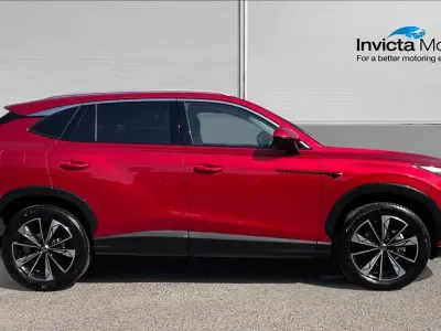 Used MG HS Trophy 169 HP (124 kW) 2025 Red SUV