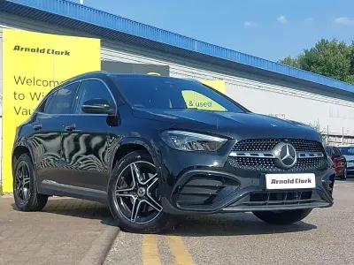 Used Mercedes GLA200 Executive 163 HP (119 kW) 2025 Black SUV