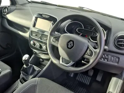 Używany Renault Clio IV Dynamique 75 KM (55 kW) 2018 Czarny Hatchback