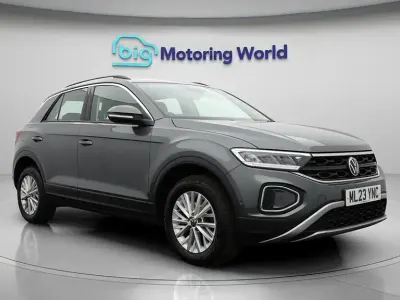 Używany VW T-Roc S 150 KM (110 kW) 2023 Szary SUV