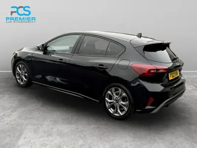 Used Ford Focus ST-Line 2023 Agate black (premium colour) Hatchback