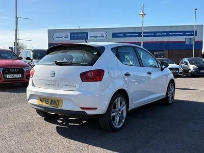 Used Seat Ibiza Ecomotive 75 HP (55 kW) 2015 Candy white Hatchback