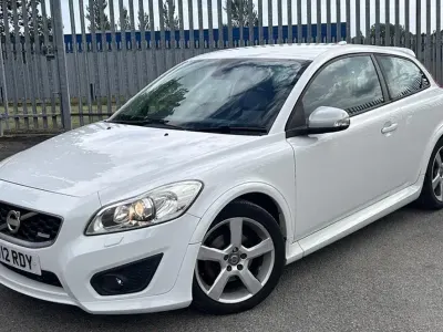Used Volvo C30 R-Design 115 HP (84 kW) 2012 White Hatchback