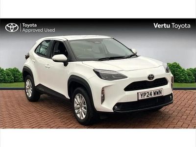 White Used 2024 Toyota Yaris Cross SUV | £21,610 (Good price)
