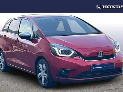 Used Honda Jazz Hybrid 109 HP (80 kW) 2023 Crystal red pearl Hatchback