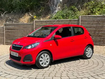 Used Peugeot 108 Active 68 HP (50 kW) 2014 Red Hatchback