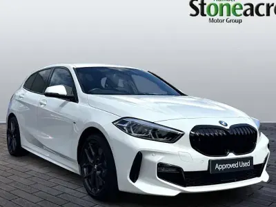 Used BMW 118 M Sport 136 HP (100 kW) 2021 White Hatchback