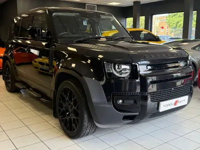 Used Land Rover Defender SE 200 HP (147 kW) 2020 Black SUV