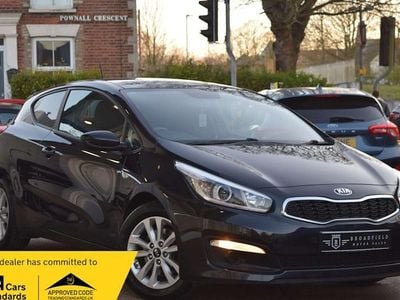 Used Kia ProCeed 100 HP (73 kW) 2016 Hatchback