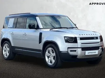 Used Land Rover Defender First Edition 240 HP (176 kW) 2021 Indus silver SUV