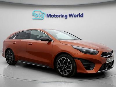 Used Kia ProCeed GT-Line 159 HP (116 kW) 2023 Orange Estate