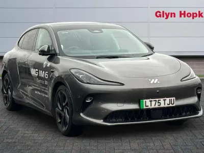 Novo MG IM6 553 kW (752 HP) 2025 Prateado SUV