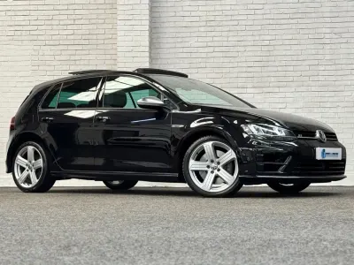 Begagnad VW Golf VII R 2014 Svart Halvkombi
