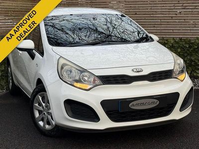 Used Kia Rio 85 HP (62 kW) 2013 White Hatchback