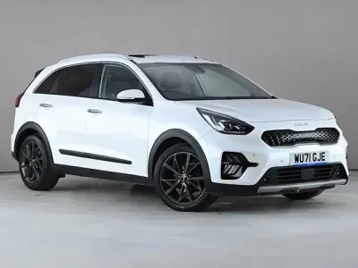 Usado Kia Niro 141 HP (103 kW) 2021 Branco SUV