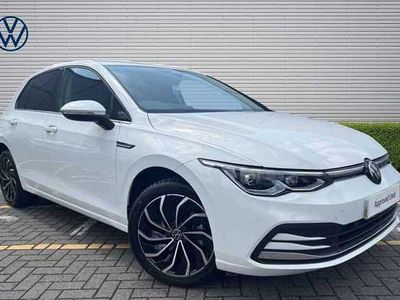 Second-hand VW Golf VIII 130 CP (95 kW) 2023