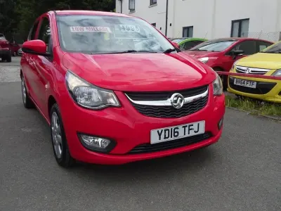 Used Vauxhall Viva 75 HP (55 kW) 2016 Red Hatchback