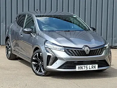 Used Renault Clio Techno 90 HP (66 kW) 2025 Grey Hatchback