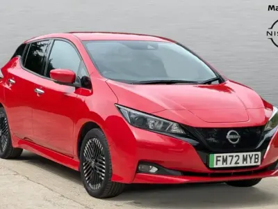 Used Nissan Leaf N-Connecta 110 kW (150 HP) 2022 Red Hatchback