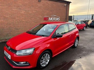Red Used 2016 VW Polo SE Hatchback | £4,495 (Good price)