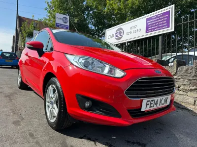Used Ford Fiesta Zetec 82 HP (60 kW) 2014 Red Hatchback