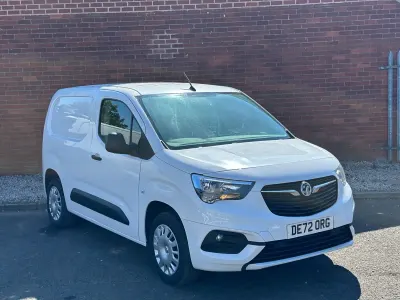 Used Vauxhall Combo Sportive 100 HP (73 kW) 2022 White MPV
