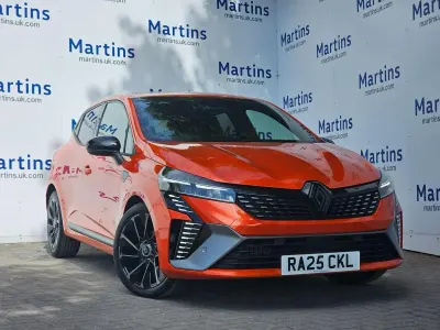 Used Renault Clio Esprit Alpine 90 HP (66 kW) 2025 Orange  Hatchback