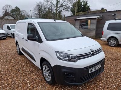 Used Citroën Berlingo 100 HP (73 kW) 2020 White MPV