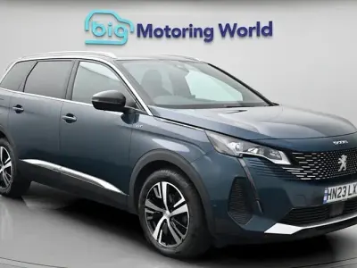 Second-hand Peugeot 5008 GT 131 CP (96 kW) 2023 Albastru SUV
