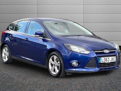 Used Ford Focus Zetec 125 HP (91 kW) 2013 Blue Hatchback