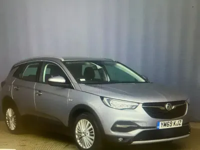 Used Vauxhall Grandland X Business Edition 130 HP (95 kW) 2020 Grey SUV