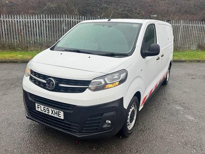 Used Vauxhall Vivaro Edition 100 HP (73 kW) 2019 White MPV