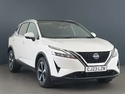 Used Nissan Qashqai N-Connecta 140 HP (102 kW) 2023 White SUV