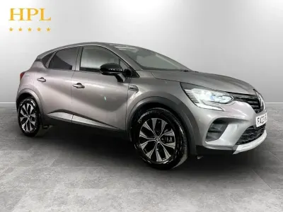 Begagnad Renault Captur Evolution 145 HK (106 kW) 2023 Grå SUV