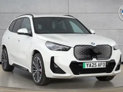 Usado BMW iX1 M Sport 150 kW (204 HP) 2025 Branco SUV