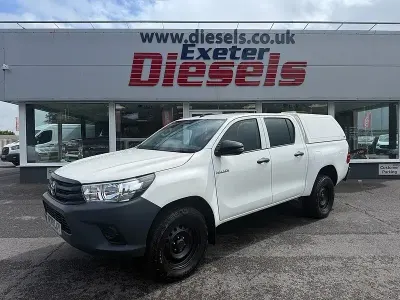 Used Toyota HiLux Active 148 HP (108 kW) 2020 White Pickup