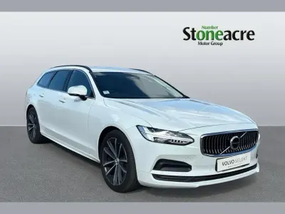 Used Volvo V90 Momentum 194 HP (142 kW) 2022 White Estate